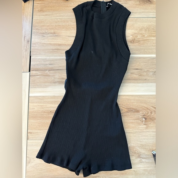Zara Ribbed Openback Romper S - Picture 2 of 7